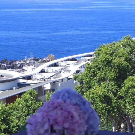 Tranquil Ocean View Apartment Funchal  Bagian luar foto