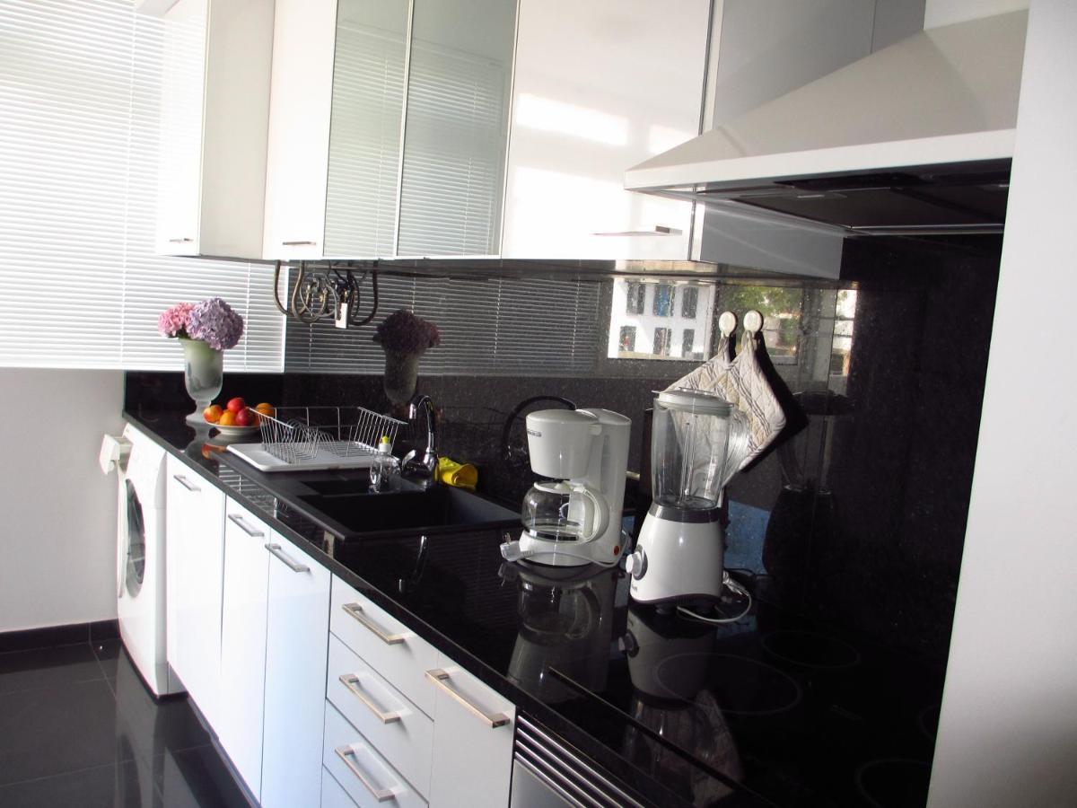 Tranquil Ocean View Apartment Funchal  Bagian luar foto