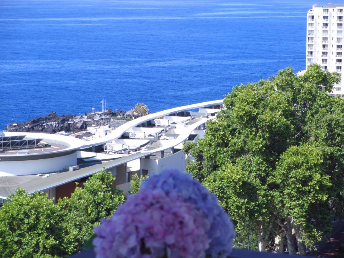 Tranquil Ocean View Apartment Funchal  Bagian luar foto